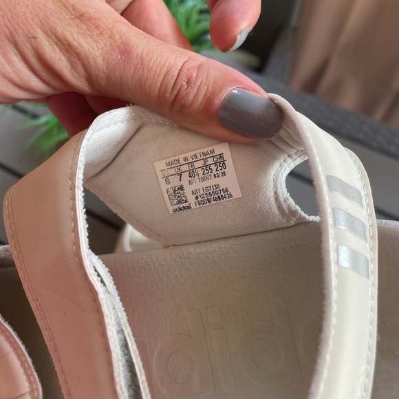 Adidas slides slippers 8 champagne sandals 7.5 - Picture 8 of 11